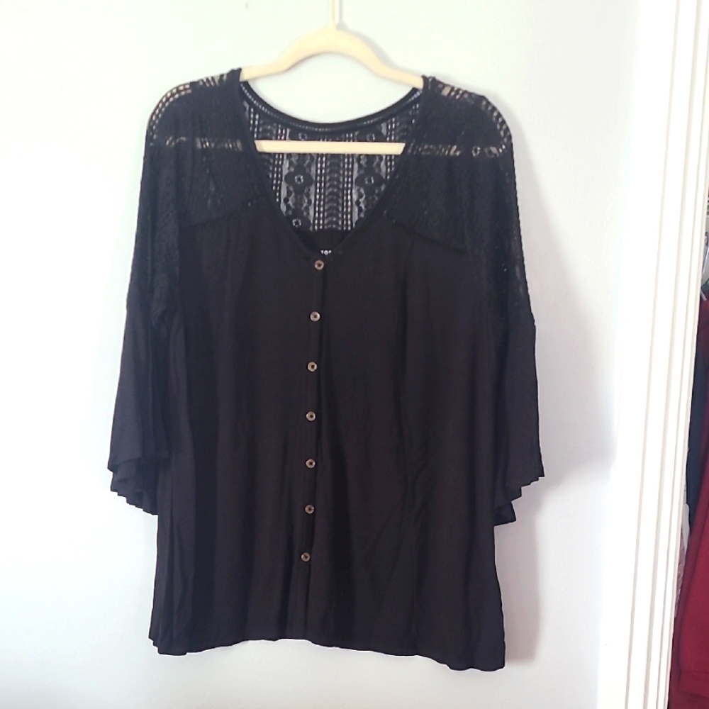 Torrid size 1 Relaxed 3/4 Sleeve Blouse Flowy Lightweight Button front black
